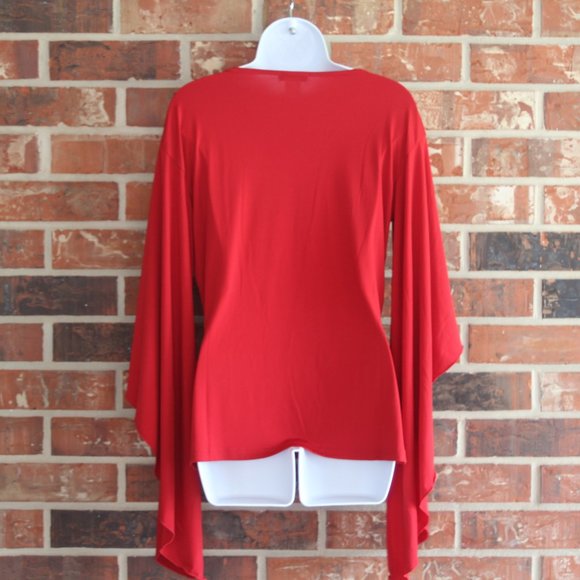 Closet Clean Out Sale! Venus Women's Medium Draped Kimono Sleeve Top - Picture 2 of 3